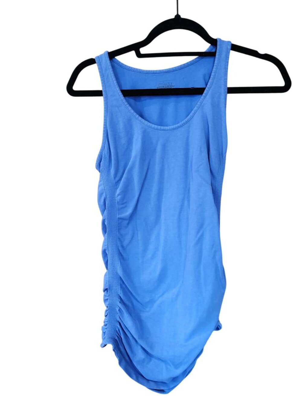 Athleta activewear tank top with a scoop neckline and ruched side Womens Size M